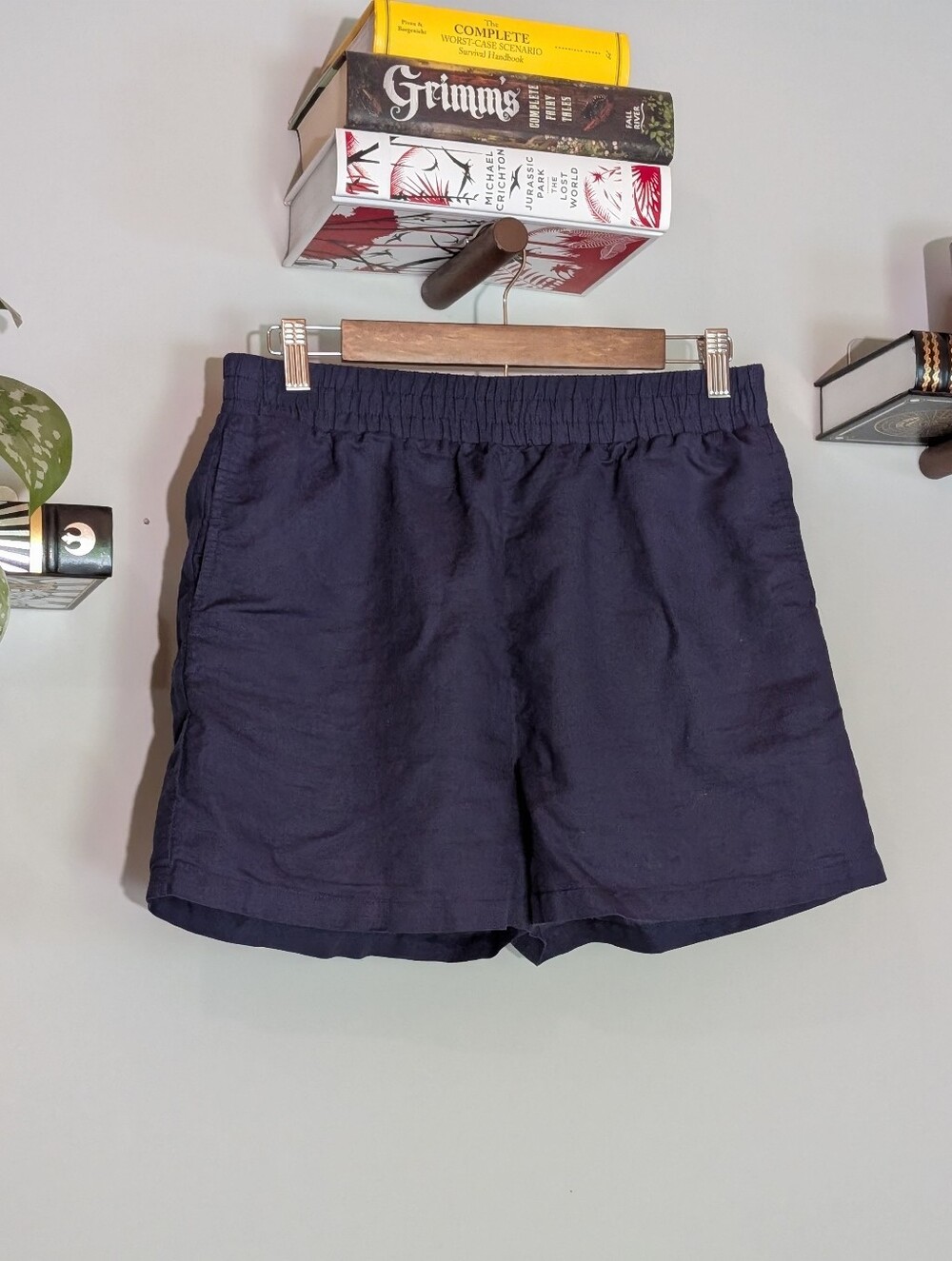 Crescent Navy Lined Linen Blend Pocket Trouser Shorts - Large